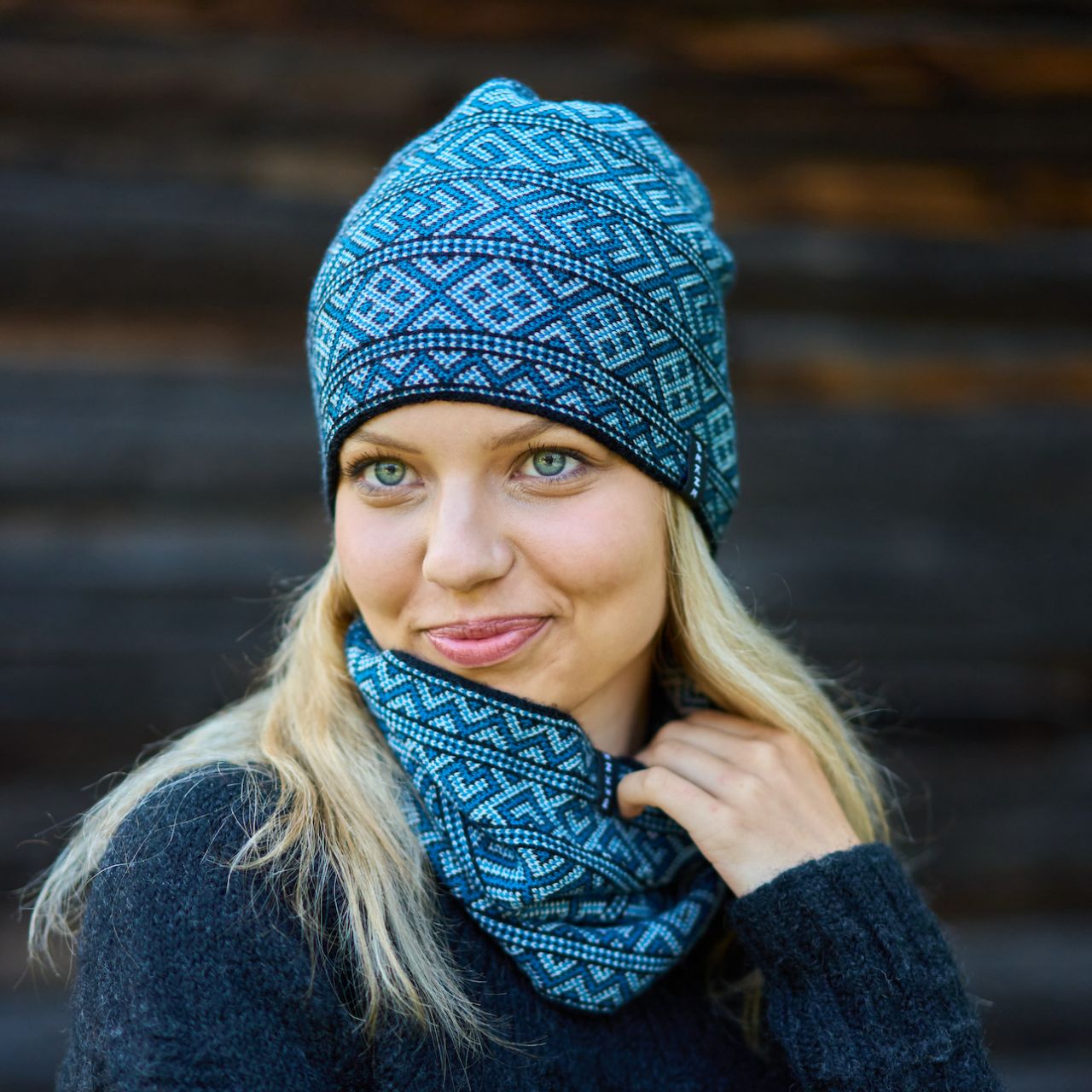 Nákrčník Strážov veľ. UNI